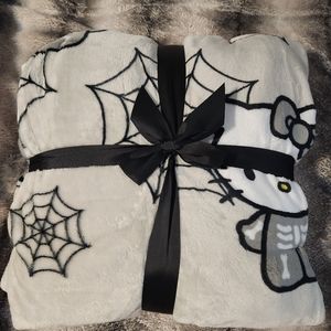 Tiktok Viral Hello Kitty Halloween Plush Blanket